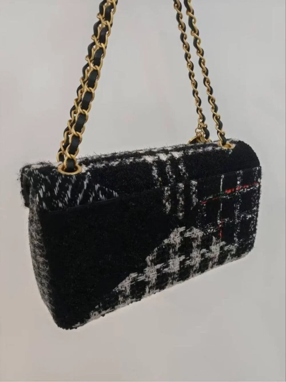 Chanel Tweed Classic Flap Chain Handbag